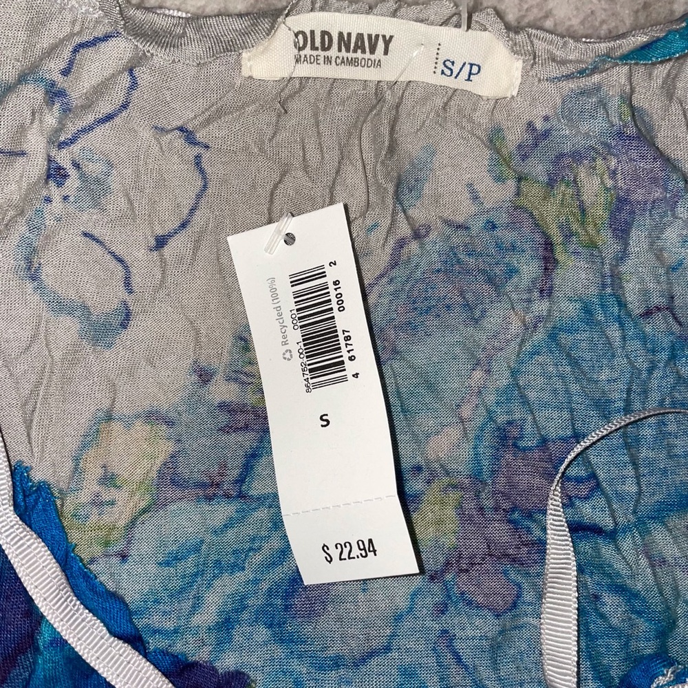 Old Navy Floral Tank Tops - Set of 3 - Picture 3 of 15